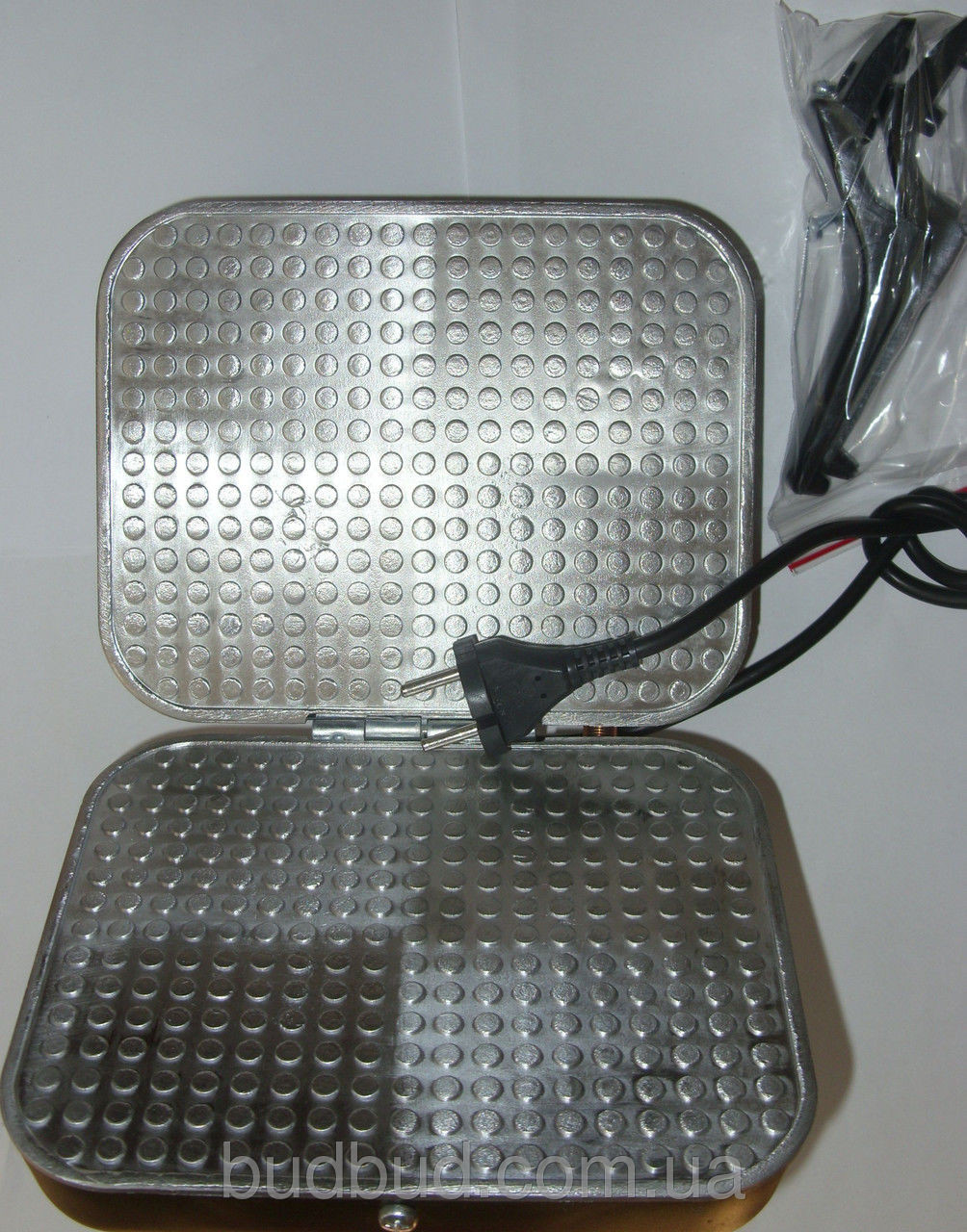 306348156_w640_h640_elektrovafelnitsa_2l